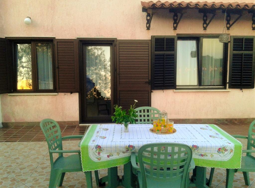 Apartment Trsina Rakalj Екстериор снимка